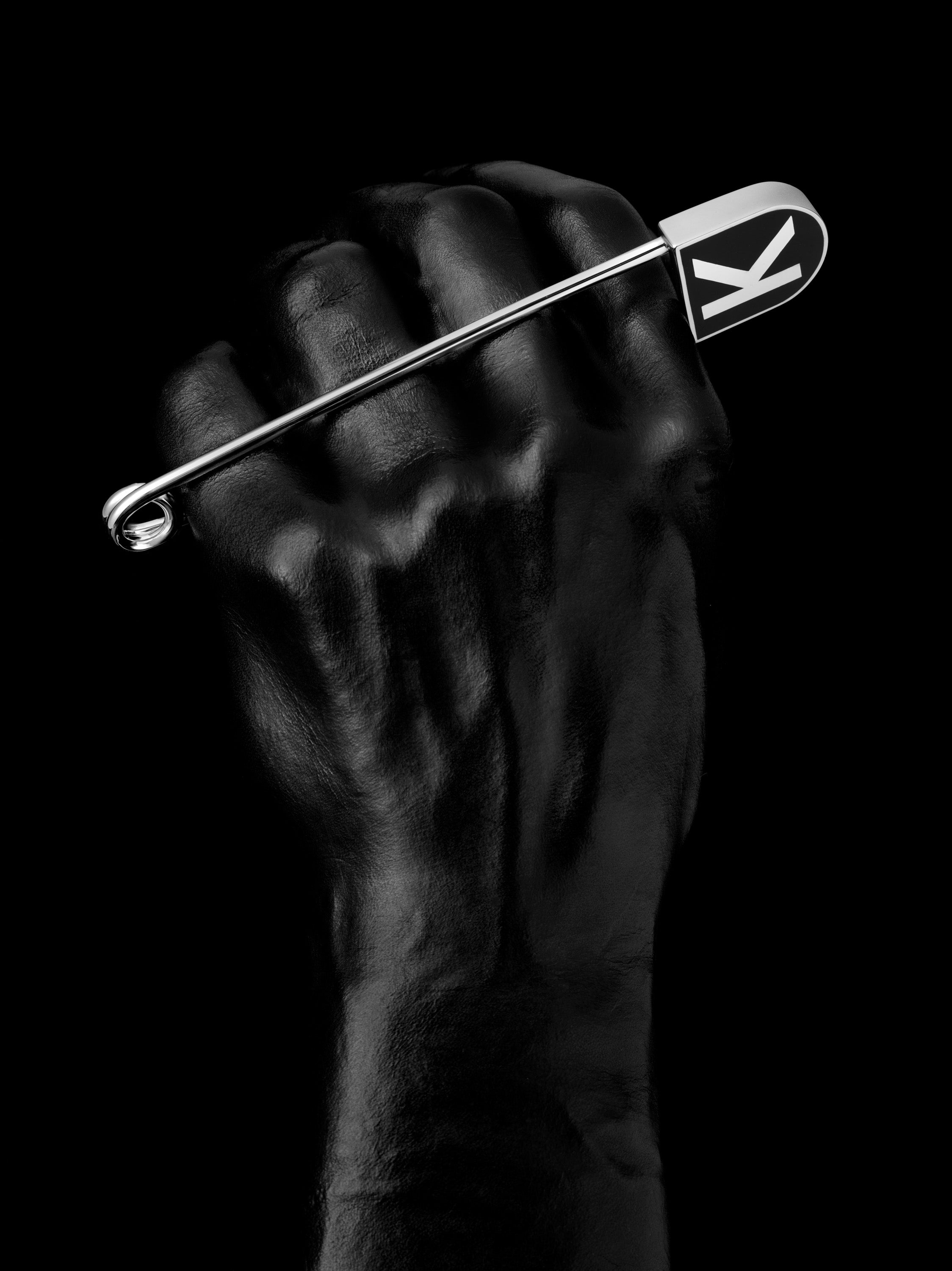 【新品・未使用】ルクセンブルク発！ブローチ Brooch UK punk PIN BROOCH PUNK NO1 SILVER – KADOFCPH